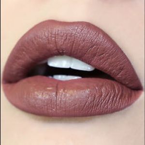 Colourpop Chilly Chili matte finish